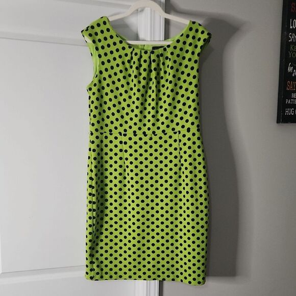 Polka Dot Sleeveless Dress - Green and Black - Picture 1 of 4